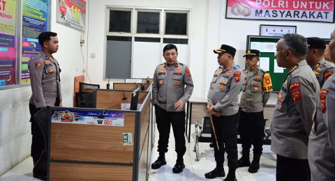 Wakapolda Jambi Sidak Polres Batang Hari, Cek Kelayakan Senjata dan Kualitas Layanan SPKT